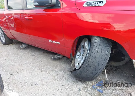 2022 Ram 1500 Big Horn 4X2 6'4 Box из США, поврежденный, VIN 1C6RREMT7NN275879